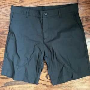 New Outlier Mens Shorts Size 32